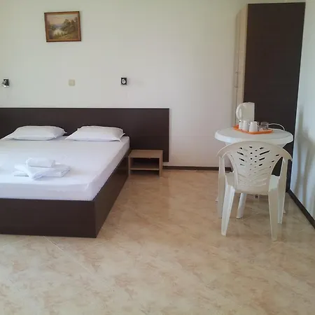 Guest house Saint Irina 3*
