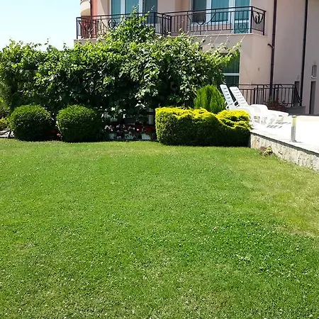 Saint Irina Guest house 3*